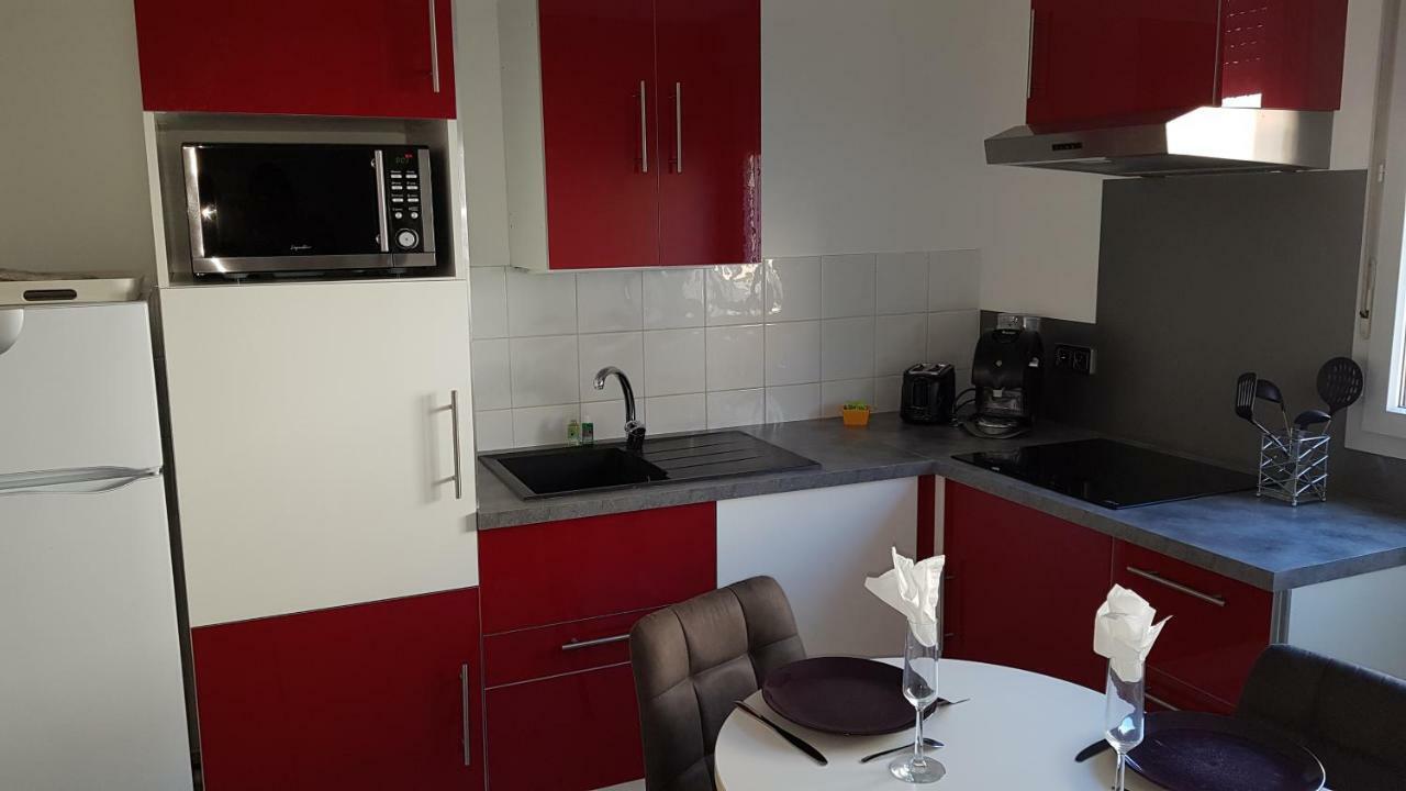 Appartement T3 A Belley Au Calme Avec Jardin Privatif Exterior foto